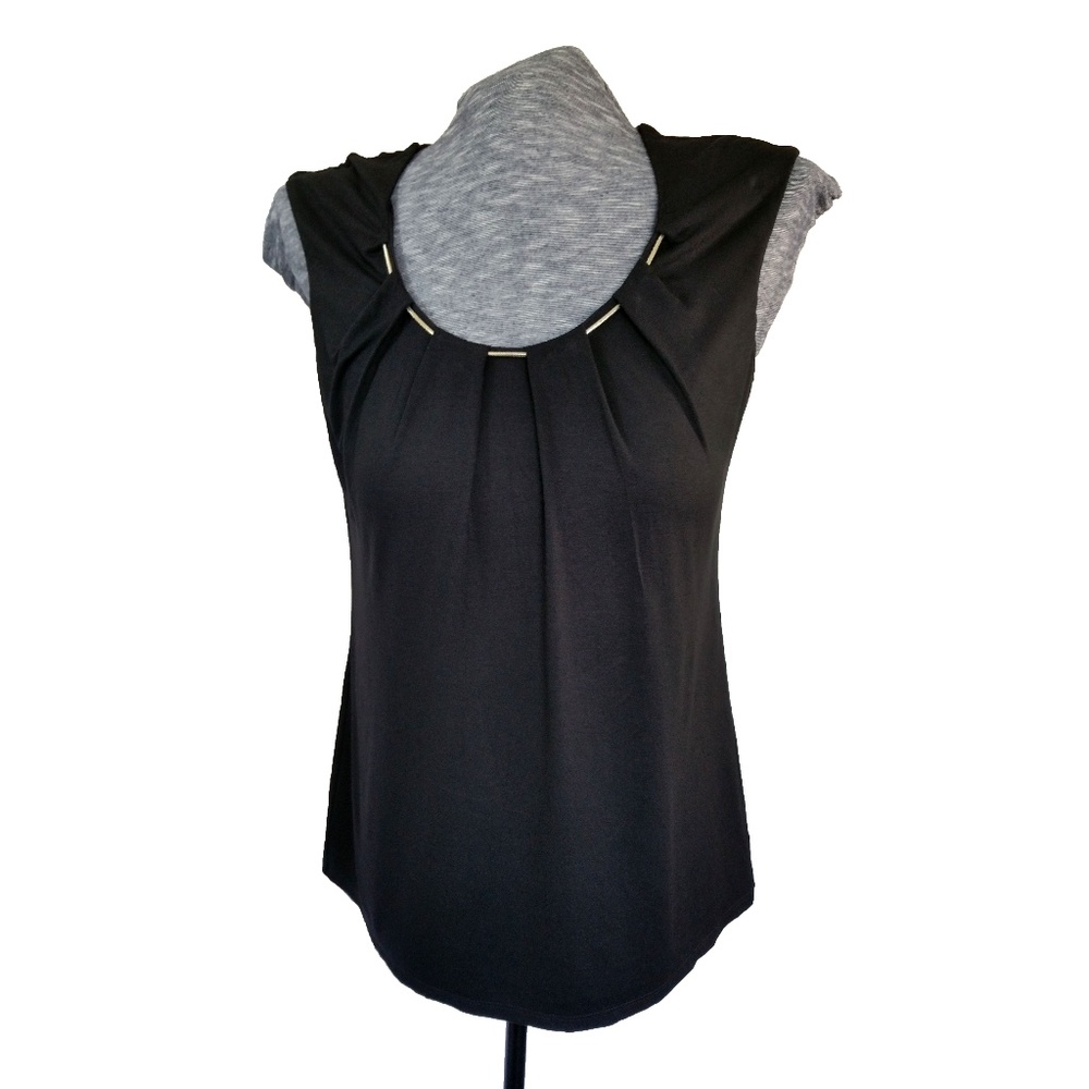 White House Black Market Sleeveless Blouse Large